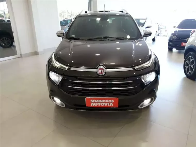 Fiat Toro Marrom 2