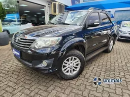 Toyota Hilux SW4