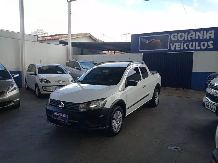 Volkswagen Saveiro Branco 13