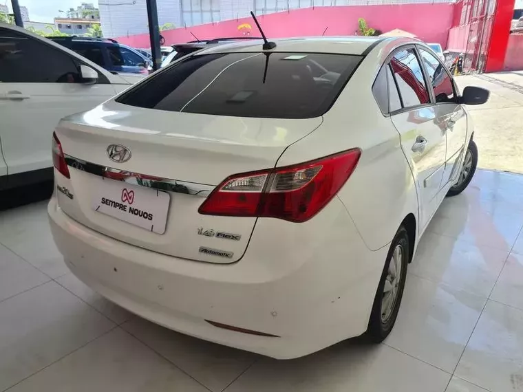 Hyundai HB20S Branco 7