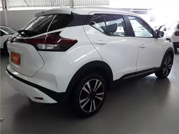 Nissan Kicks Branco 8