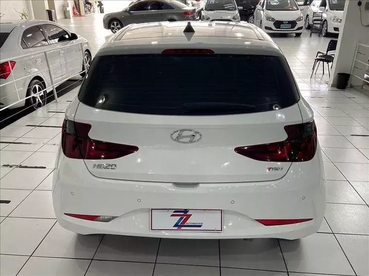 Hyundai HB20 Branco 10