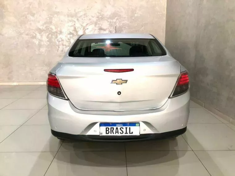 Chevrolet Prisma Prata 2