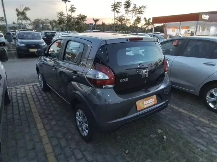 Fiat Mobi Prata 5