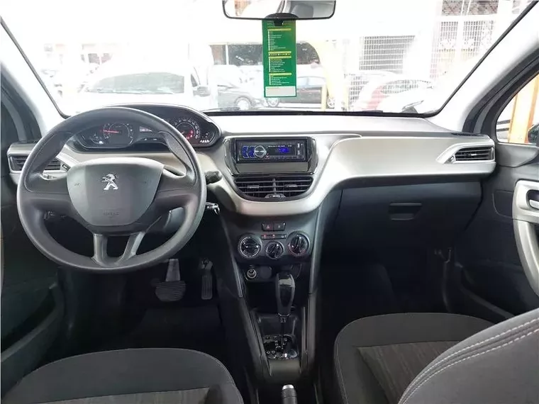 Peugeot 2008 Cinza 10