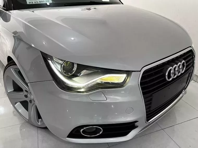 Audi A1 Prata 9