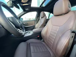 BMW 320i