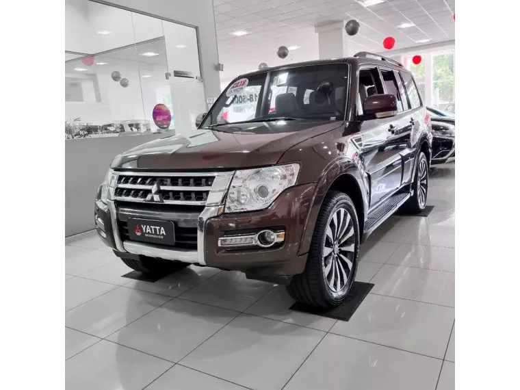 Mitsubishi Pajero Full Marrom 3