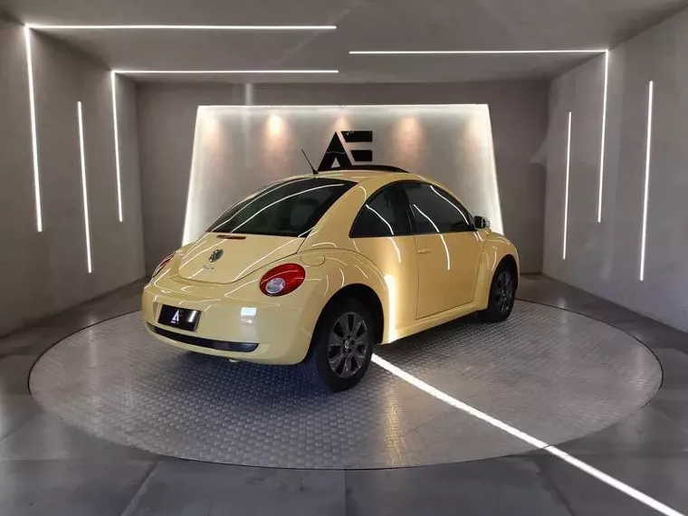 Volkswagen New Beetle Amarelo 3