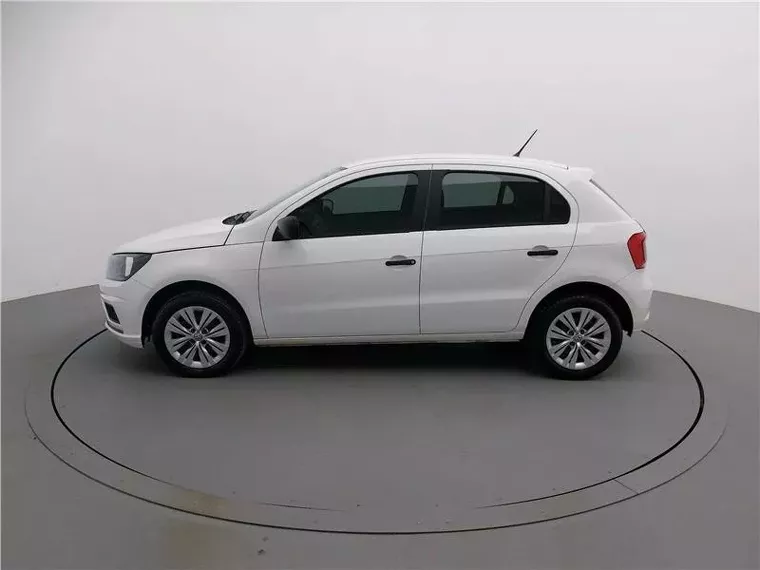 Volkswagen Gol Branco 17