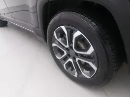 Jeep Commander