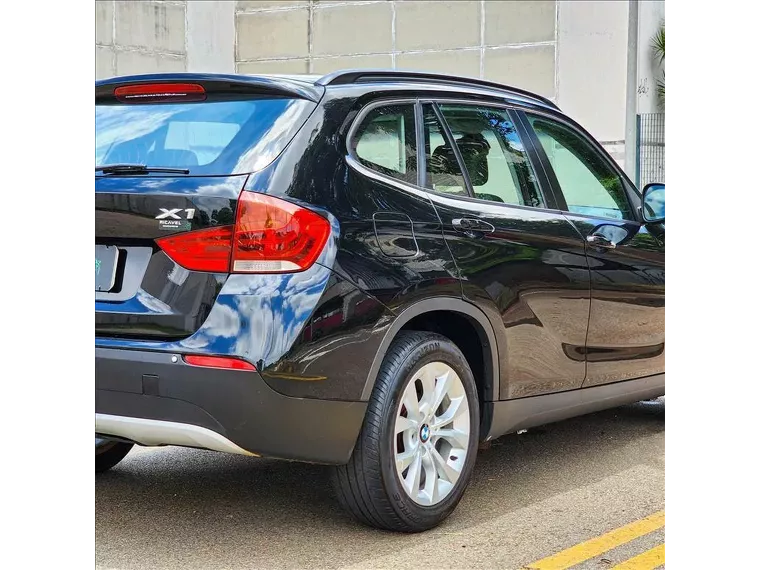 BMW X1 Preto 2