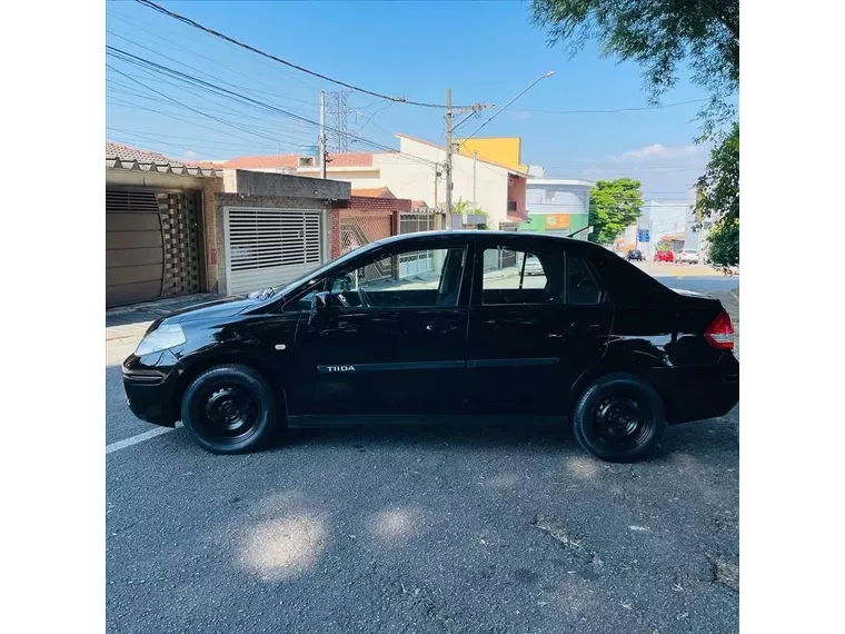 Nissan Tiida Preto 12