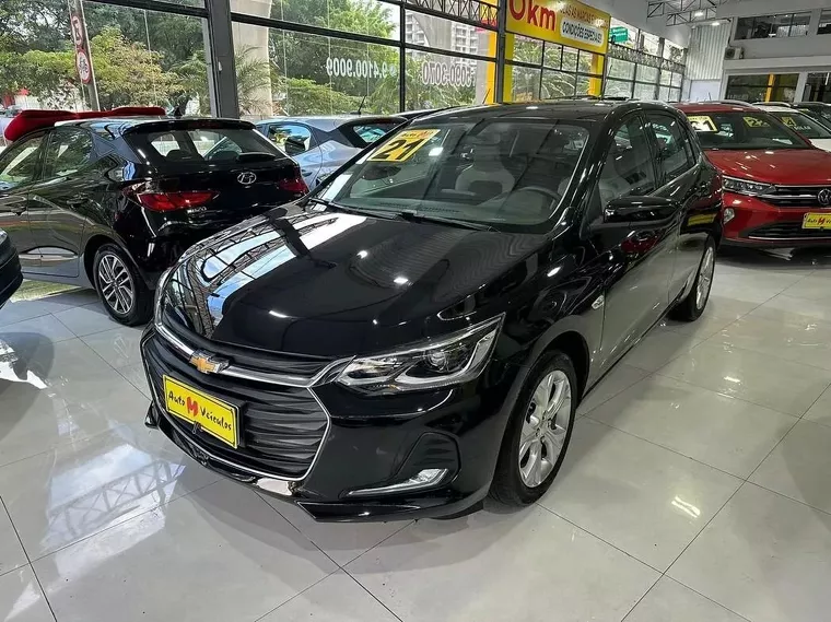 Chevrolet Onix Preto 13