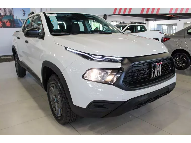 Fiat Toro Branco 10