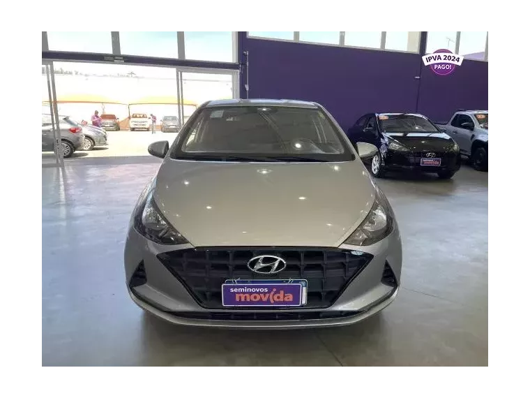 Hyundai HB20 Prata 6