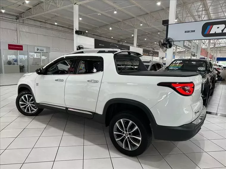 Fiat Toro Branco 2