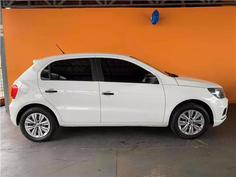 Volkswagen Gol Branco 13