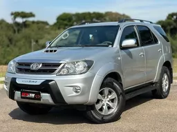 Toyota Hilux SW4