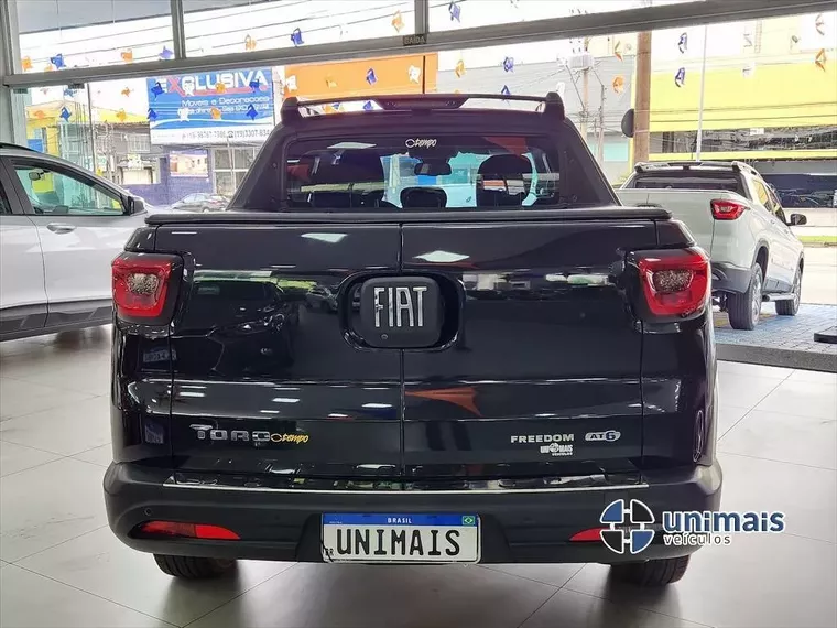 Fiat Toro Preto 7