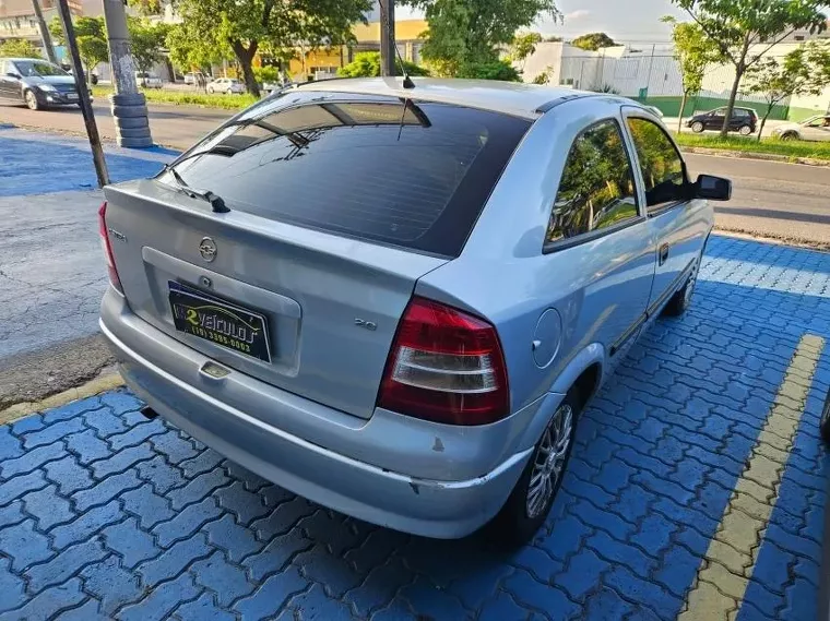 Chevrolet Astra Prata 2