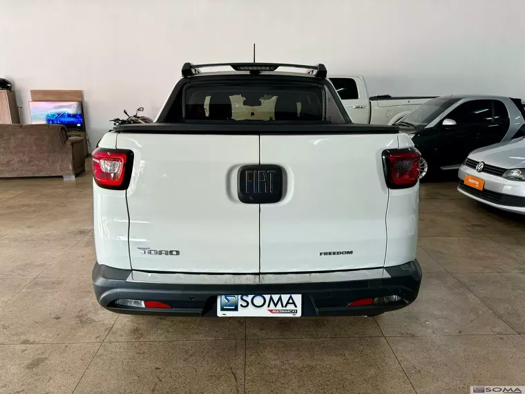 Fiat Toro Branco 3