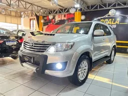 Toyota Hilux SW4