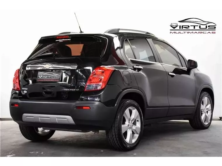 Chevrolet Tracker Preto 3