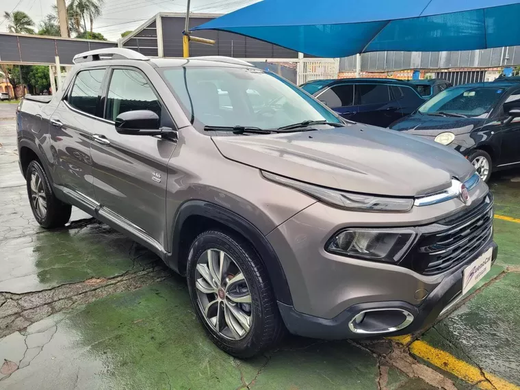 Fiat Toro Cinza 21