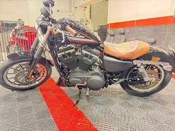 Sportster 883