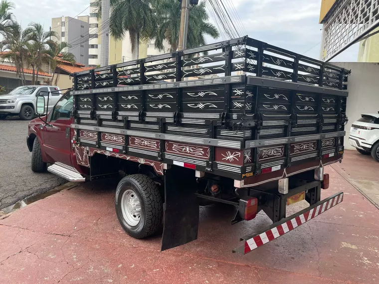 Ford F-350 Vermelho 9