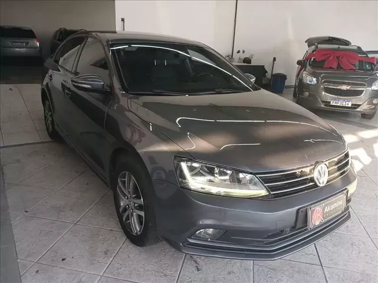 Volkswagen Jetta Cinza 6