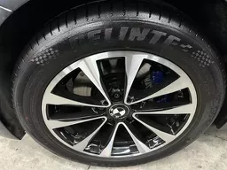 BMW 328i