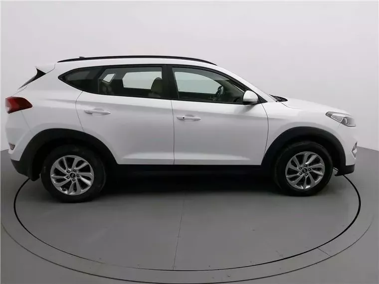 Hyundai Tucson Branco 3