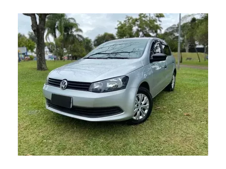 Volkswagen Gol Prata 1