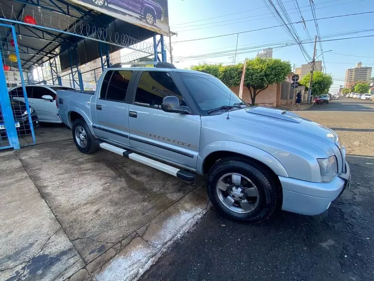 Chevrolet S10 Prata 7