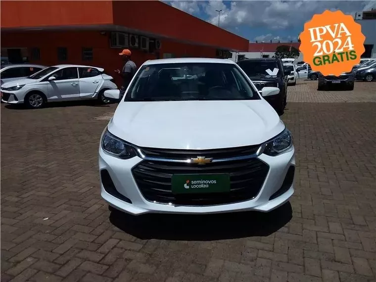 Chevrolet Onix Branco 10