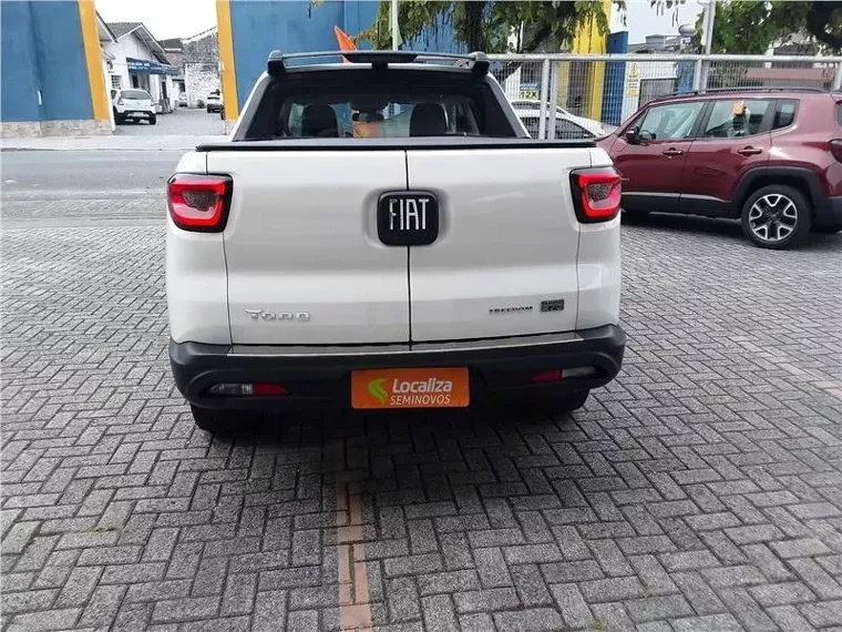 Fiat Toro Branco 9