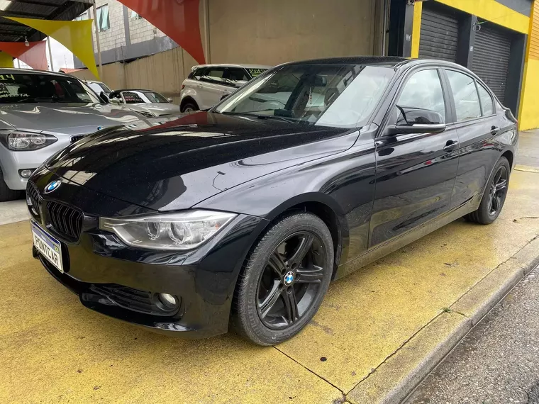 BMW 320i Preto 2