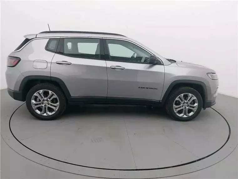 Jeep Compass Prata 17