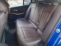 BMW 330e