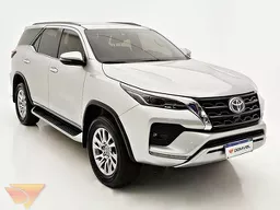 Toyota Hilux SW4