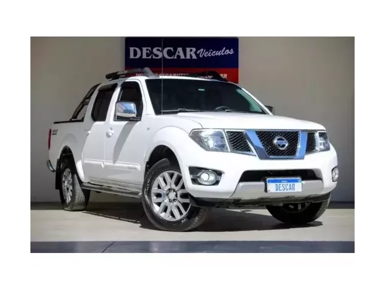 Nissan Frontier Branco 3