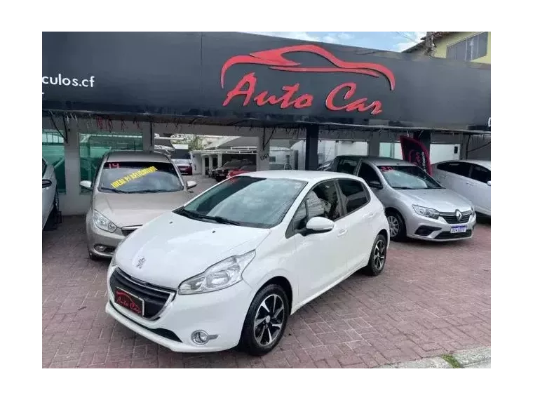 Peugeot 208 Branco 5