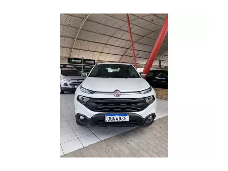 Fiat Toro Branco 1