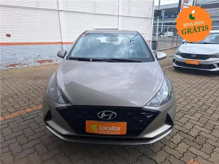 Hyundai HB20 Prata 8