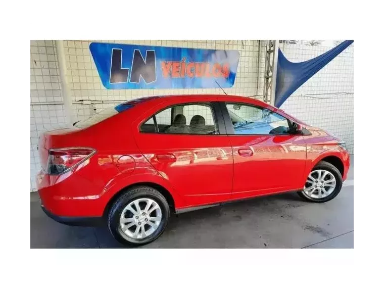 Chevrolet Prisma Vermelho 9