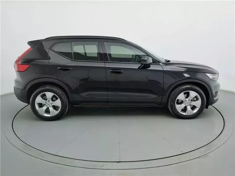 Volvo XC40 Preto 14