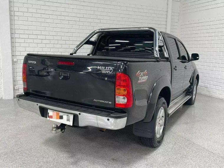 Toyota Hilux Preto 7