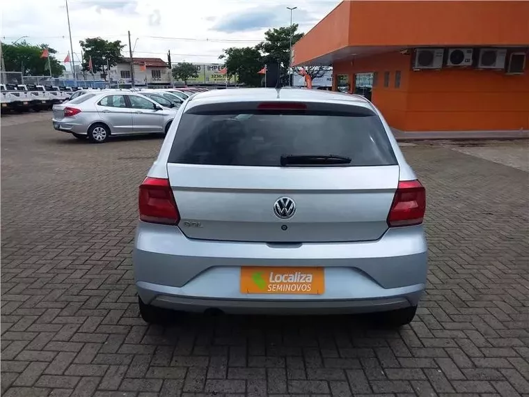 Volkswagen Gol Prata 9